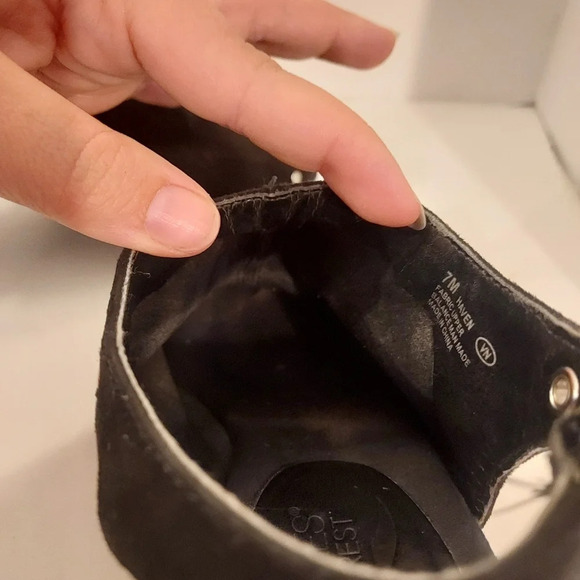 Aerosoles Heelrest Black Suede Haven Peep Toe Slingback Heels in Size 7 M - Picture 13 of 14